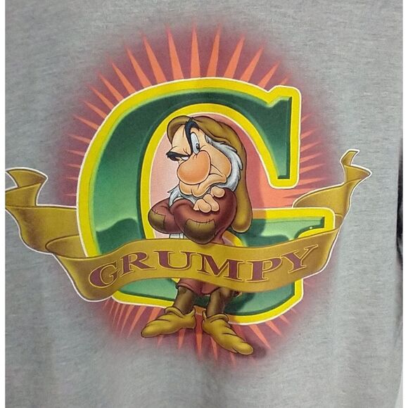 Disney Store G For Grumpy Snow White Dwarf Grey T-Shirt Medium Vintage Crew Neck - Picture 6 of 8